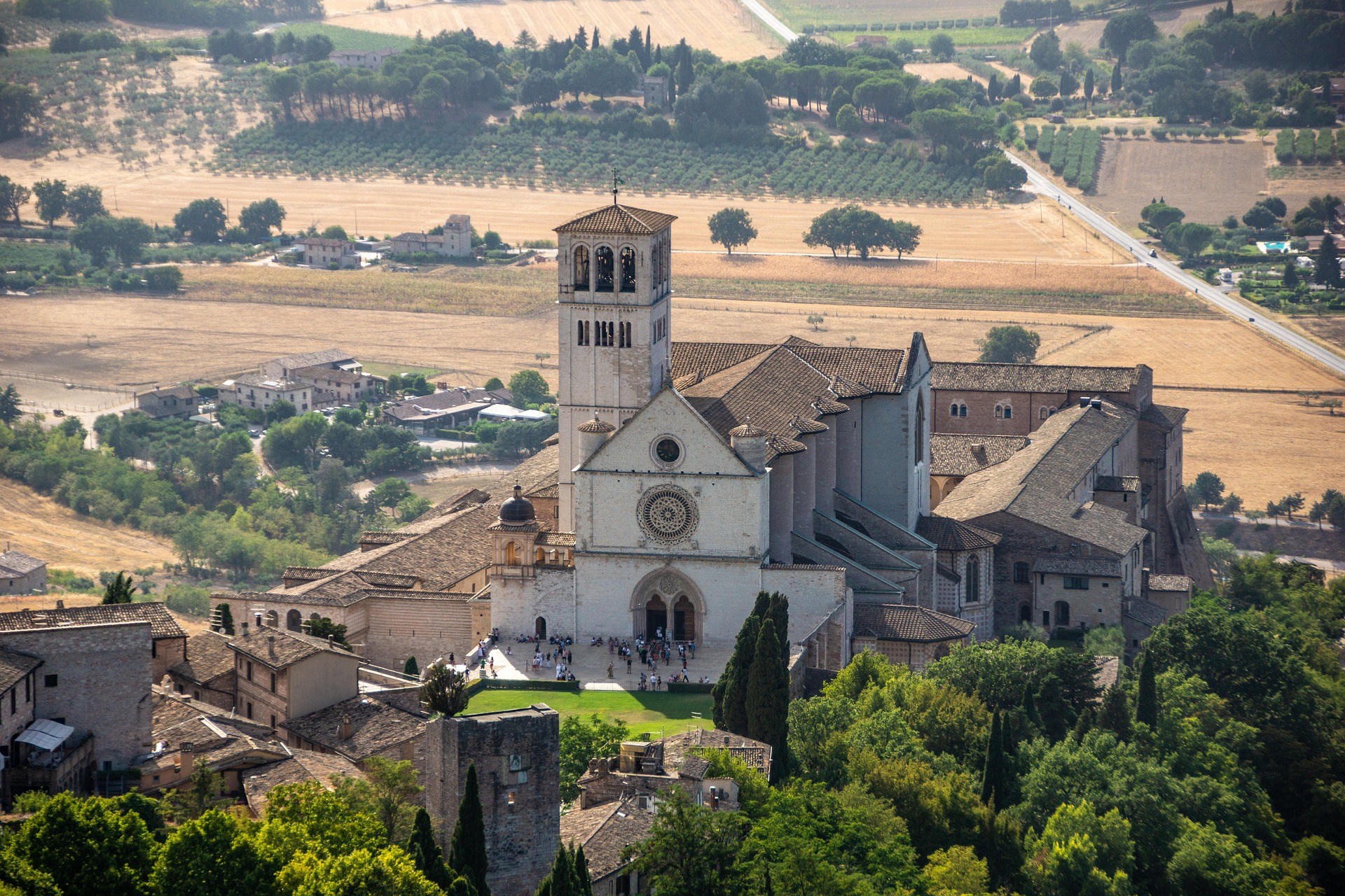 basilica-of-saint-francis-of-assisi-6583462_1920