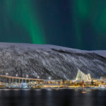 Norwegen Tromso Eisbergkathedrale Nordlicht