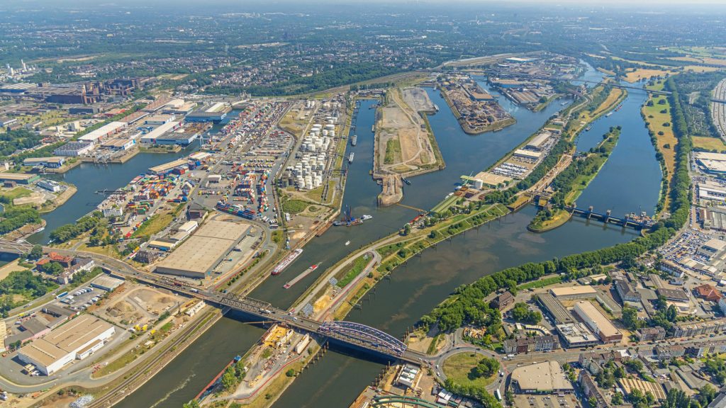 Duisburger-Hafen_Ruhrort-20