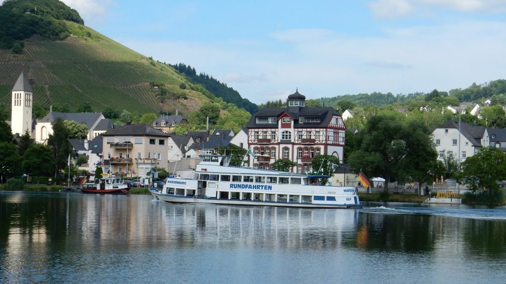 Mosel Schiff