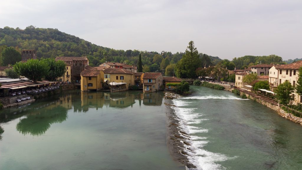 borghetto-6933177_1920