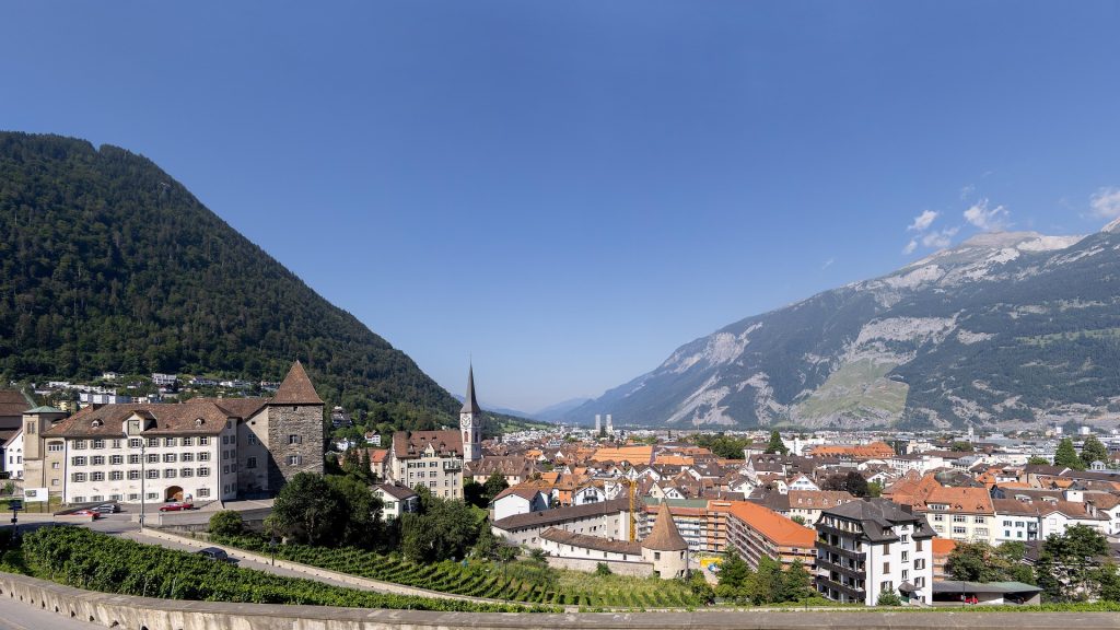 building-7415136_1920