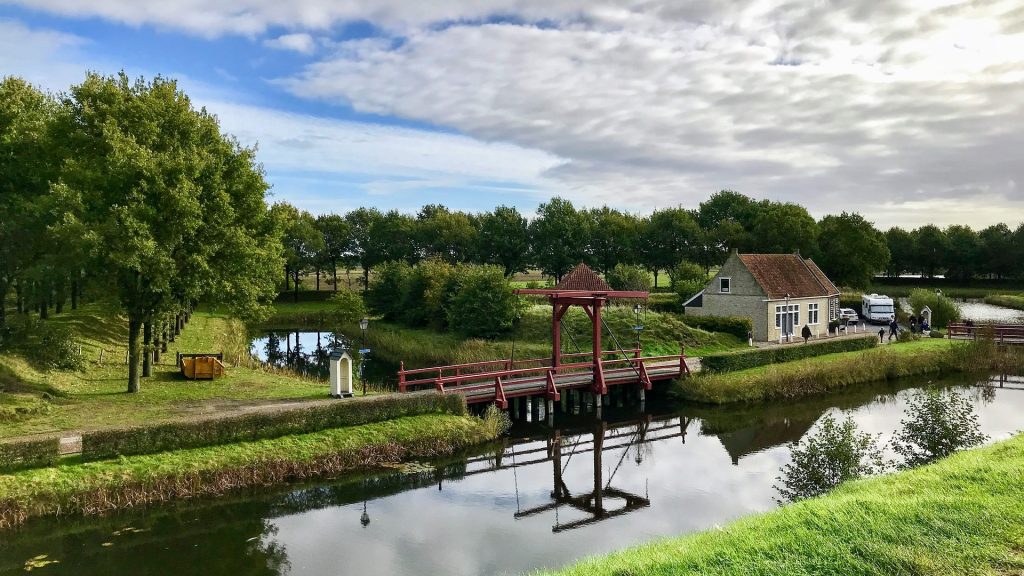 drawbridge-2874855_1920