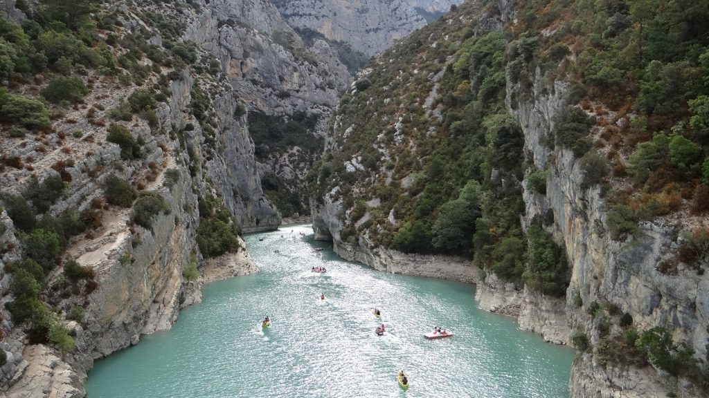 lake-of-holy-cross-2852847 (1)