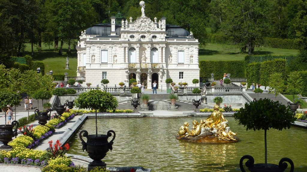 linderhof-434155_1920