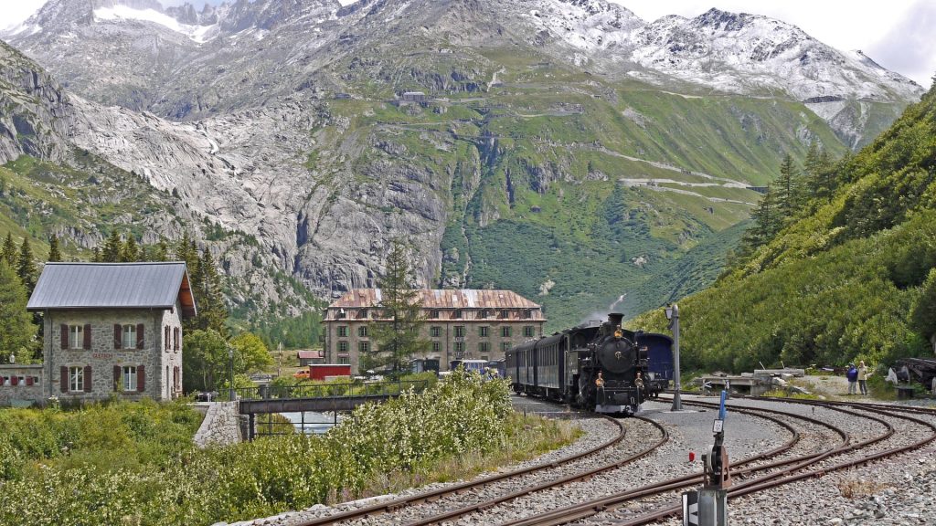 steam-train-6076806_1920